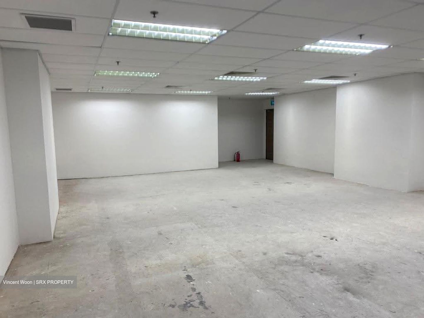 International Plaza (D2), Office #616965561